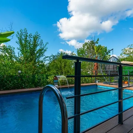 Trio Palazio Villa *