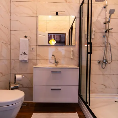 Trio Palazio Villa *