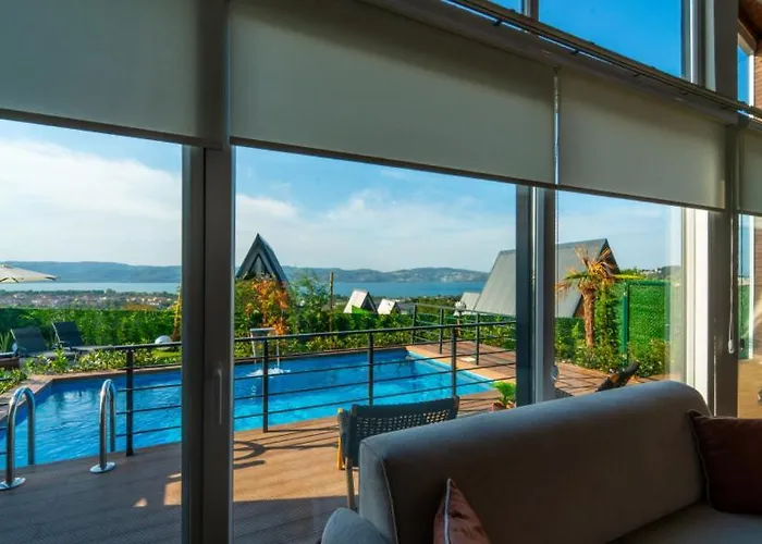 Trio Palazio Villa *